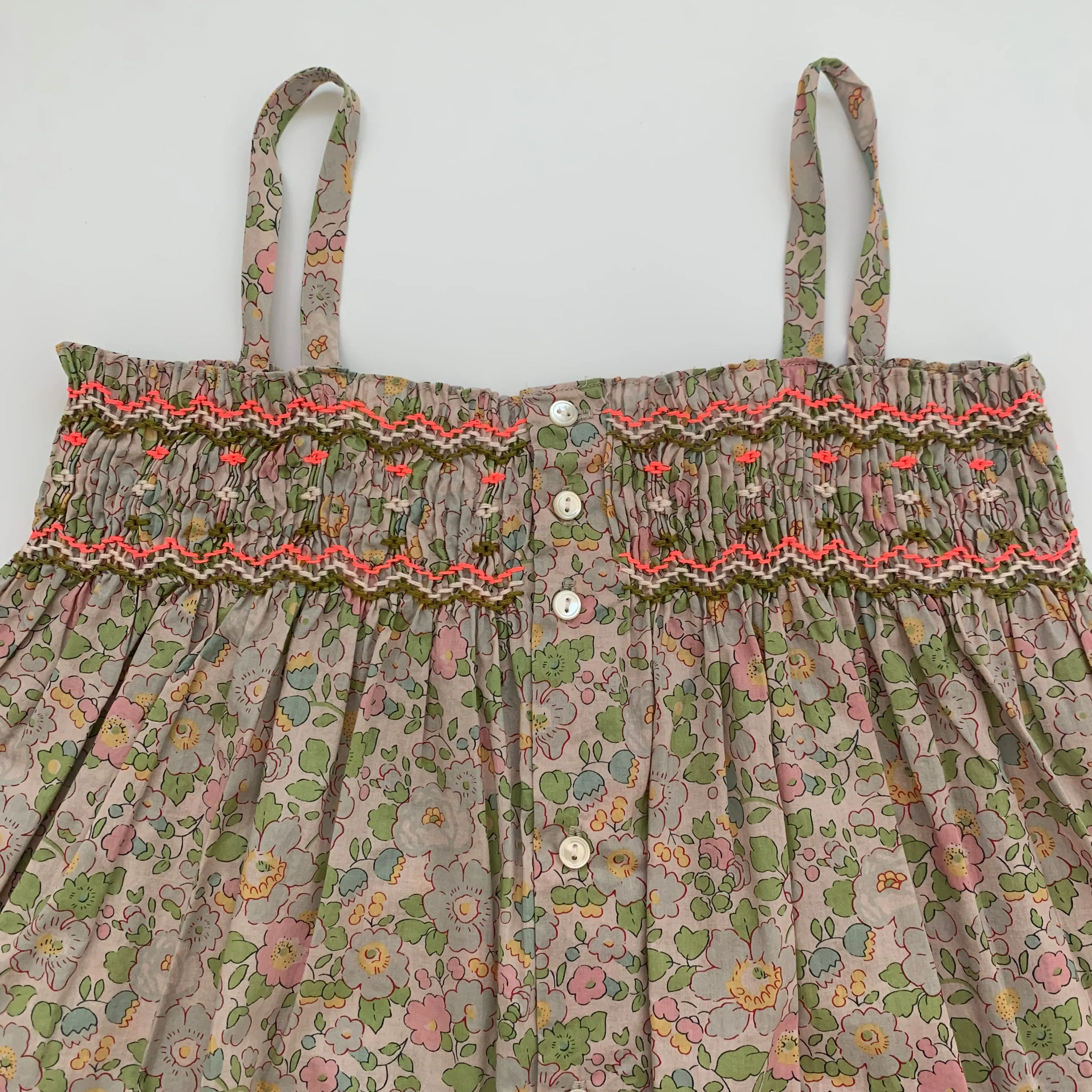 Bonpoint Betsy Liberty Print Hand Smocked Sundress: 6 Years