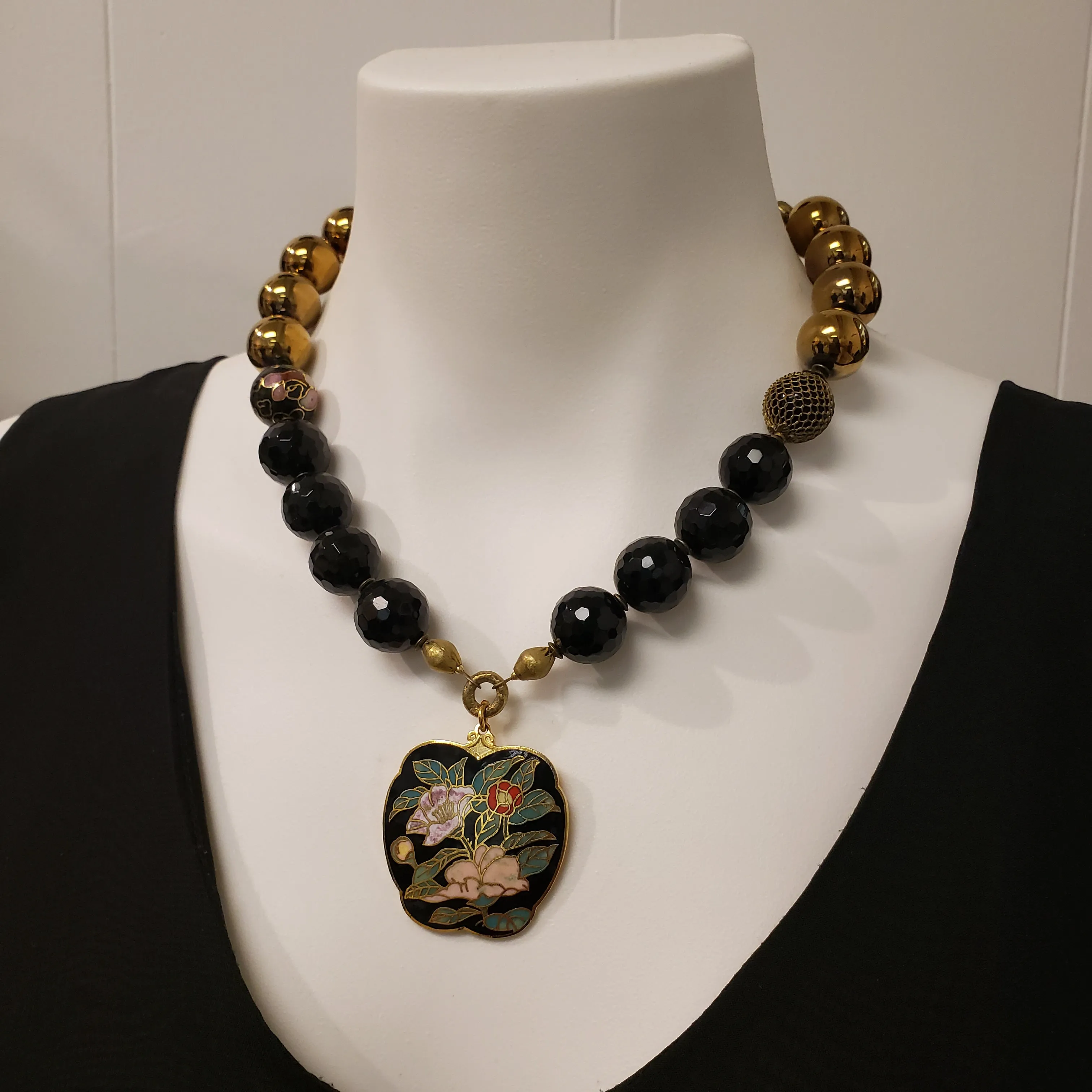 Cloisonne Black Onyx Collar