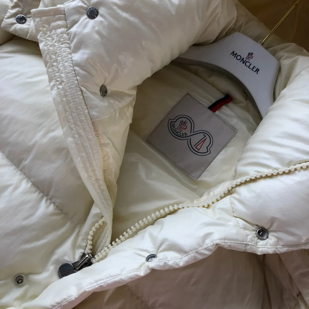 Down Jacket Cream & Double Logo Arm