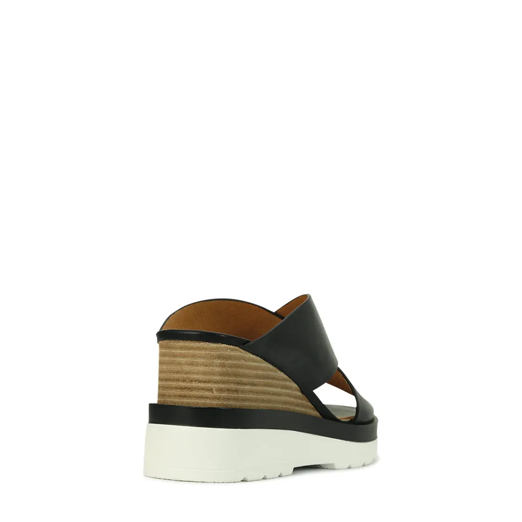 Jady Wedge by Eos