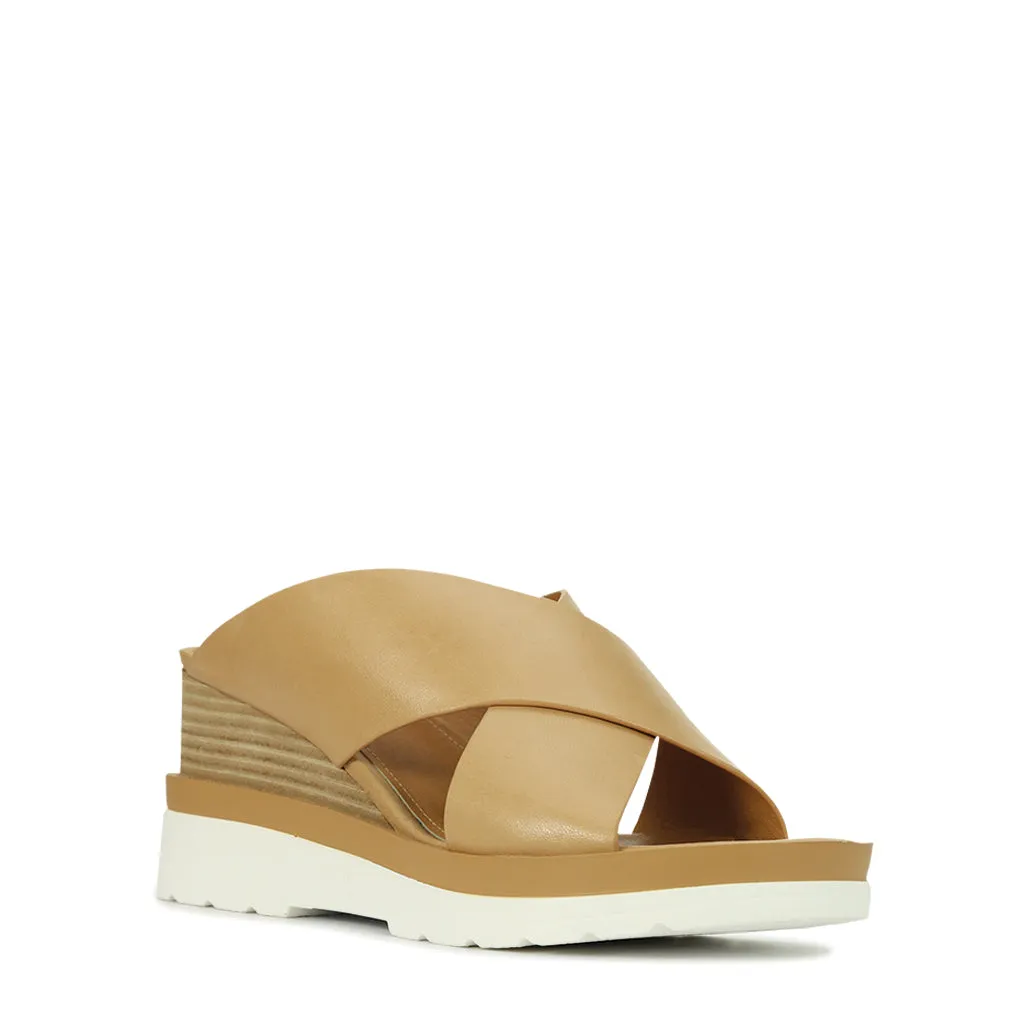 Jady Wedge by Eos