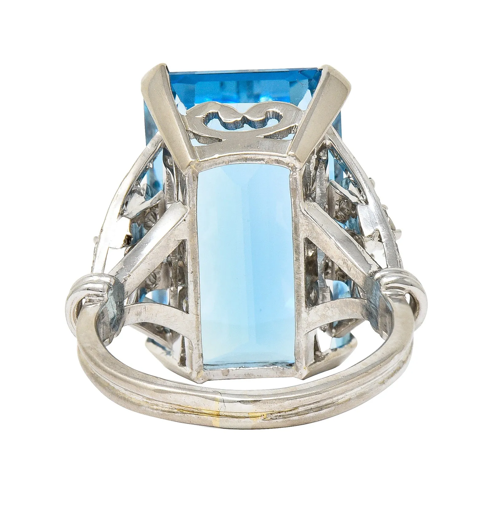 Mid-Century 21.00 CTW Emerald Cut Aquamarine Diamond 18 Karat White Gold Arching Vintage Cocktail Ring