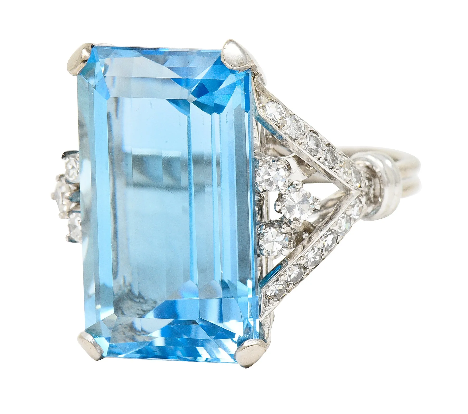 Mid-Century 21.00 CTW Emerald Cut Aquamarine Diamond 18 Karat White Gold Arching Vintage Cocktail Ring