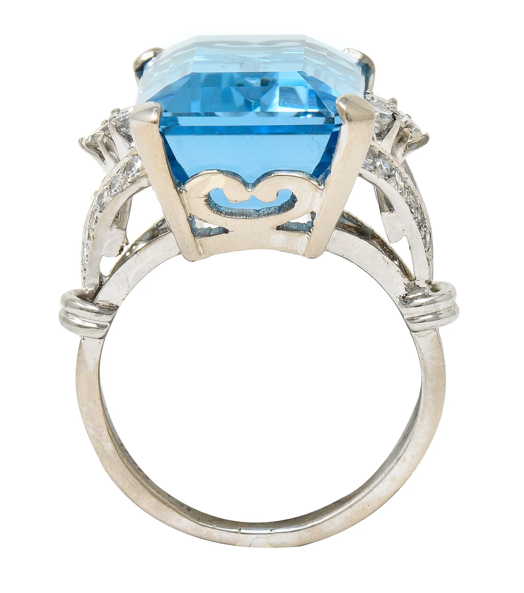 Mid-Century 21.00 CTW Emerald Cut Aquamarine Diamond 18 Karat White Gold Arching Vintage Cocktail Ring