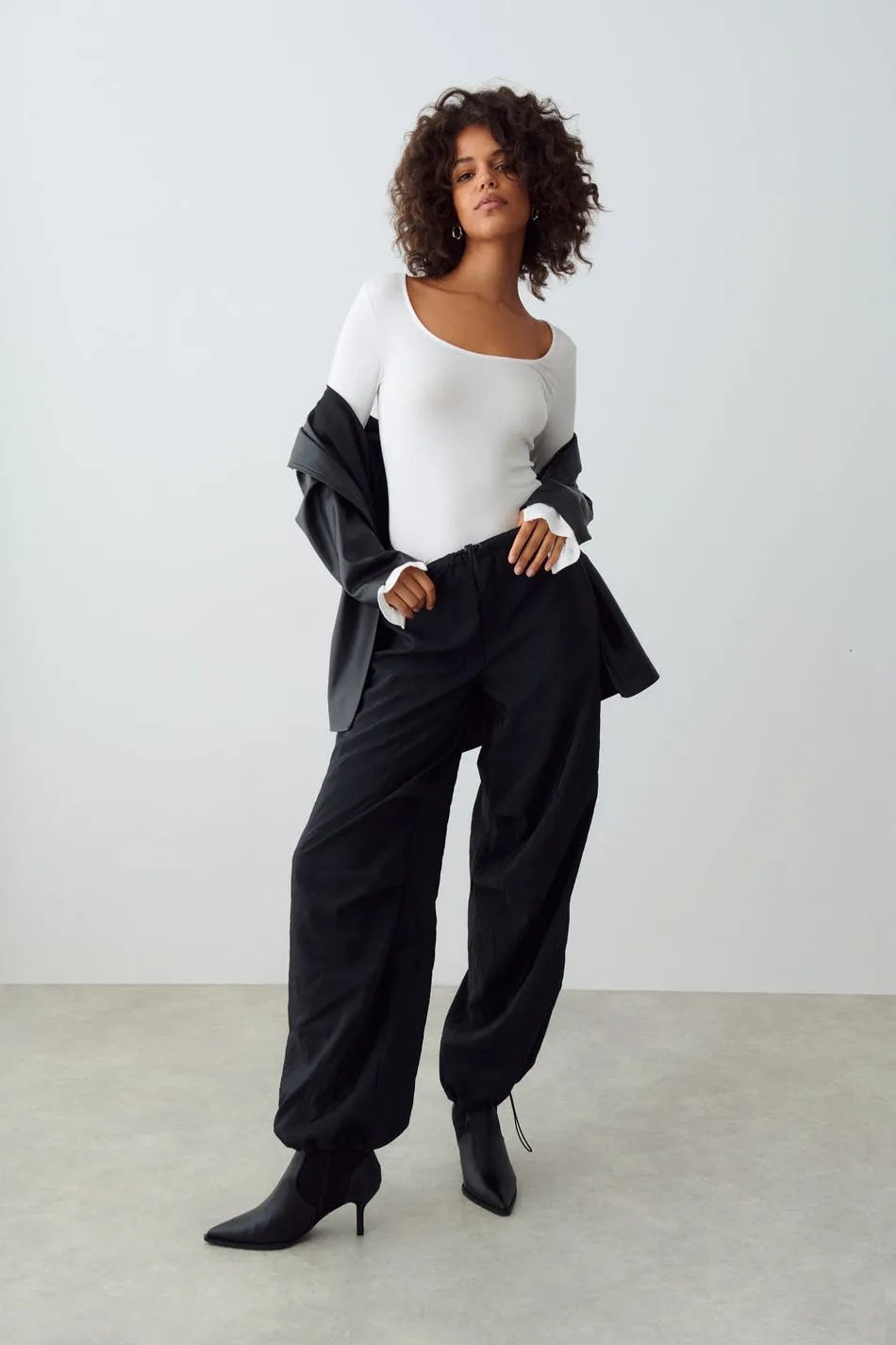 Parachute trousers