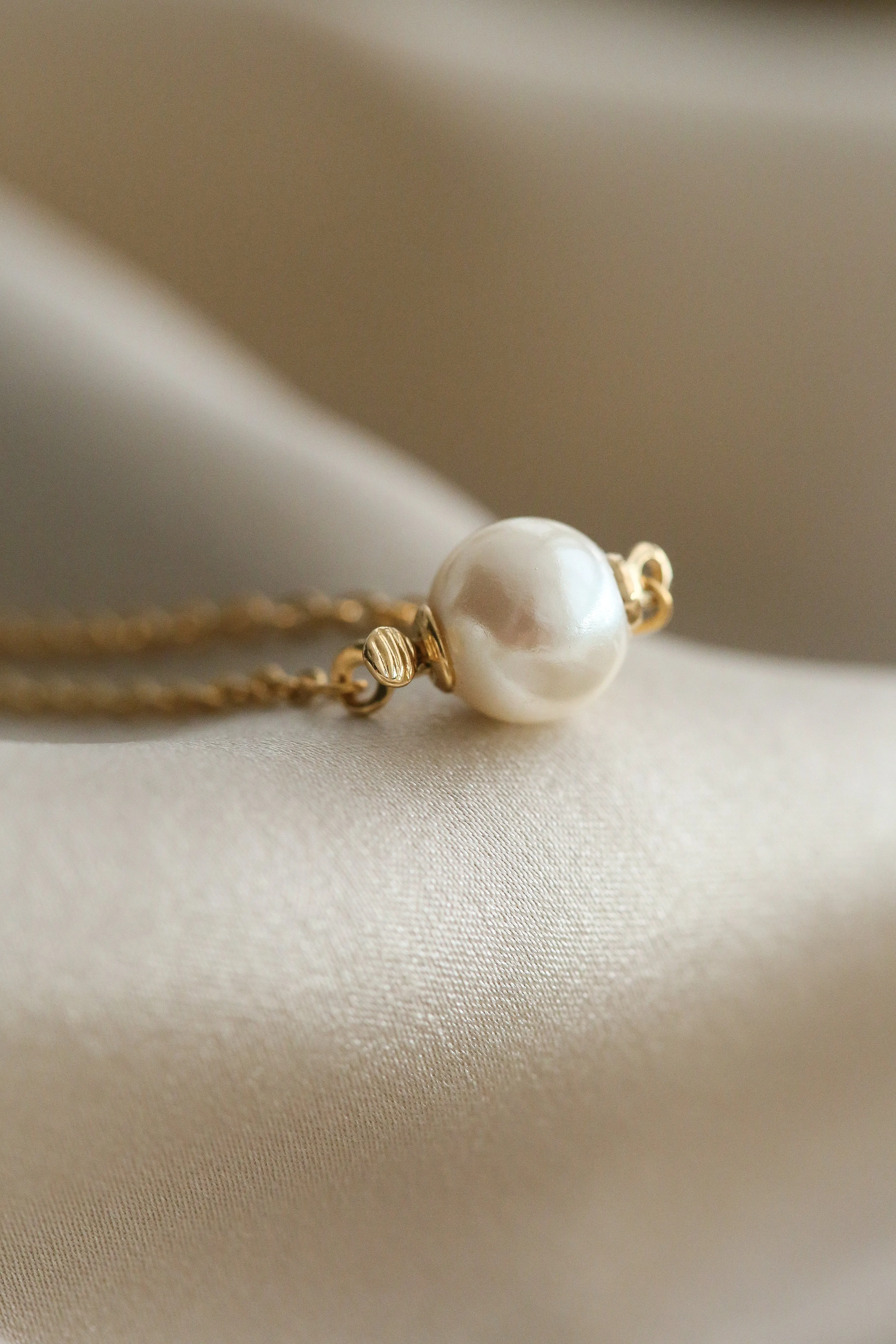 Single (Vintage) Pearl Necklace