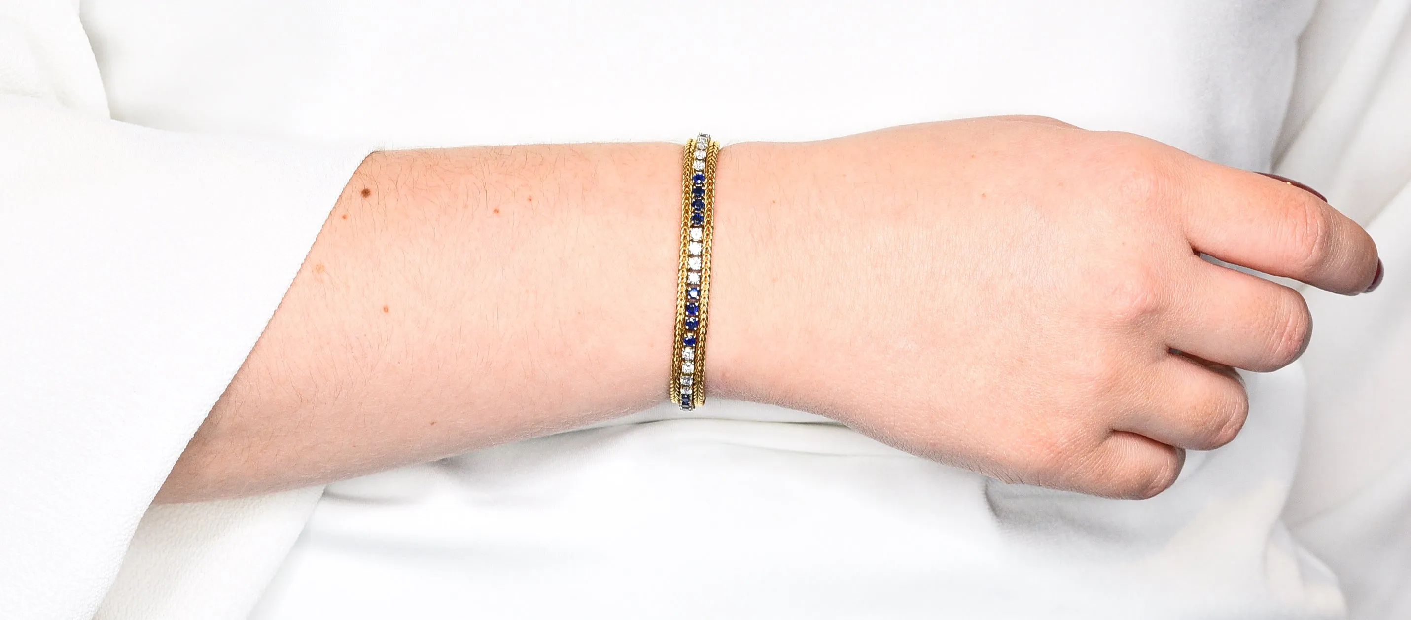 Vintage 5.00 CTW Diamond Sapphire 18 Karat Two-Tone Gold Wheat Line Bracelet