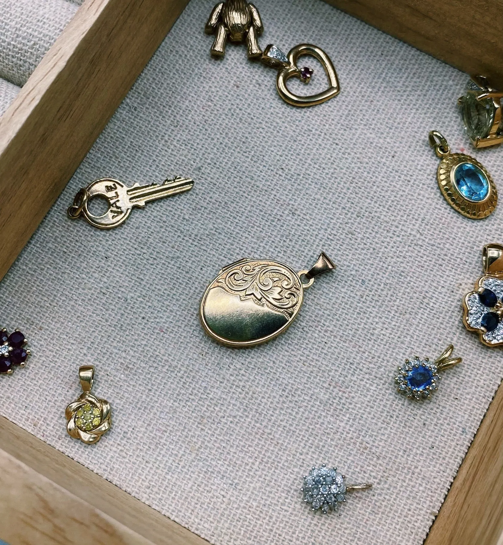 Vintage Cherished Flower Locket